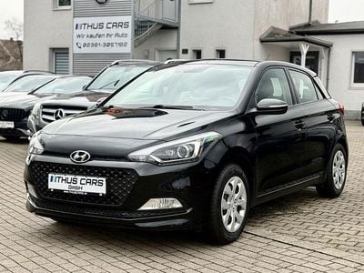 Gebraucht Hyundai i20 Trend 101 PS (74 kW) 2017 Schwarz Limousine