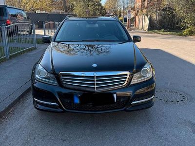 Gebraucht Mercedes C200 136 PS (100 kW) 2012 Schwarz Kombi
