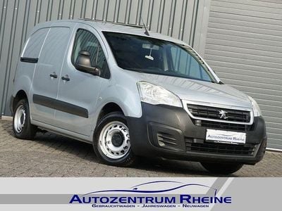 Gebraucht Peugeot Partner Premium 75 PS (55 kW) 2016 Silber Van / Kleinbus