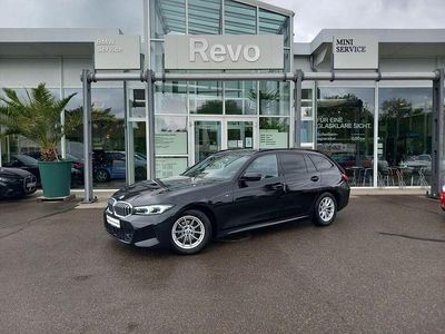 Gebraucht BMW 320 M Sport 190 PS (139 kW) 2023 Black sapphire metallic Kombi