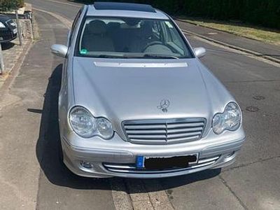 Mercedes E280