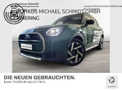 Gebraucht Mini Cooper S Countryman Favoured 204 PS (150 kW) 2024 British racing green SUV