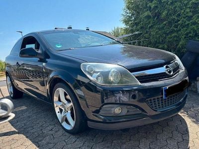 Opel Astra GTC