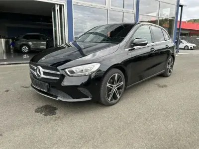 Gebraucht Mercedes B200 Business 150 PS (110 kW) 2019 Schwarz Van / Kleinbus
