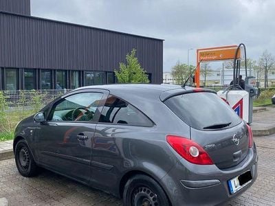 Second-hand Opel Corsa Edition 87 CP (63 kW) 2010 Gri Hatchback