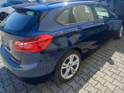 Gebraucht BMW 218 Active Tourer 150 PS (110 kW) 2015 Blau Van / Kleinbus