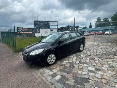 Usata Ford Focus 95 CV (69 kW) 2014 Andere farben Station wagon