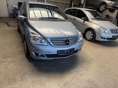 Usata Mercedes B150 95 CV (69 kW) 2007 Blu Monovolume