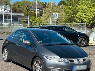 Second-hand Honda Civic 140 CP (102 kW) 2009 Gri Hatchback