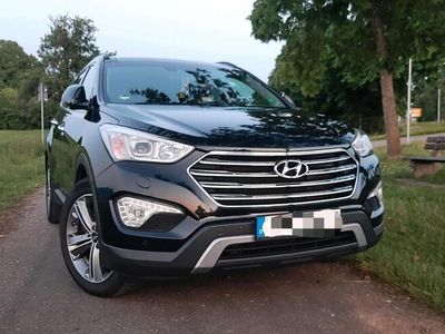 Hyundai Grand Santa Fe