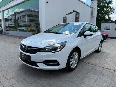 Gebraucht Opel Astra Edition 105 PS (77 kW) 2020 Weiß Limousine