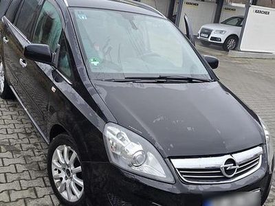 Gebraucht Opel Zafira 125 PS (91 kW) 2011 Schwarz Van / Kleinbus