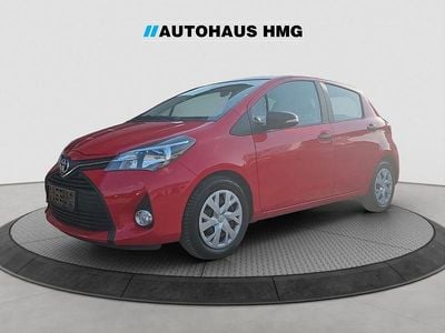 Gebraucht Toyota Yaris Cool 69 PS (50 kW) 2015 Rot Kleinwagen