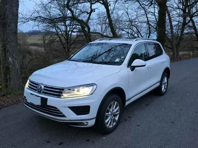 Gebraucht VW Touareg 262 PS (192 kW) 2014 Weiß SUV