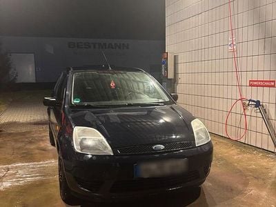 Gebraucht Ford Fiesta 69 PS (50 kW) 2004 Blau Kleinwagen