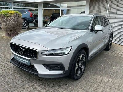 gebraucht Volvo V60 CC Cross Country*Ultimate*Bowers*Standheizun