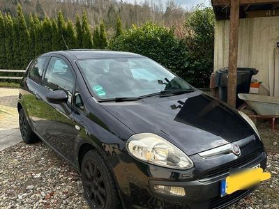 gebraucht Fiat Punto Benzin, 2011, Facelift, Navi