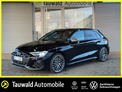 Gebraucht Audi S3 Ambiente 333 PS (244 kW) 2024 Schwarz Limousine