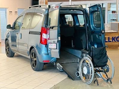 Usata Dacia Dokker Stepway 116 CV (85 kW) 2013 Blu Monovolume