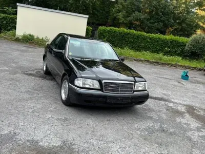 Gebraucht Mercedes C280 Elegance 193 PS (141 kW) 1995 Schwarz Limousine