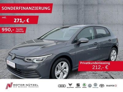 Gebraucht VW Golf VIII Life 131 PS (96 kW) 2023 Grau Limousine