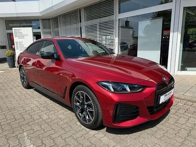 Usata BMW i4 Sport Line 400 kW (544 CV) 2025 Rosso Berlina