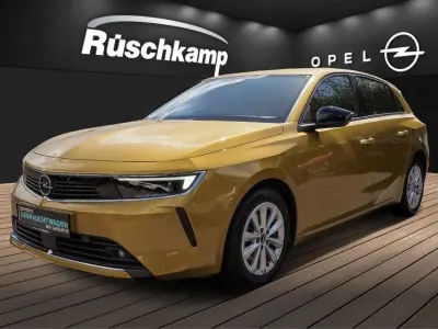 Gebraucht Opel Astra Edition 110 PS (80 kW) 2023 Gelb Kleinwagen