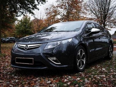 Grau Gebraucht 2012 Opel Ampera Comfort Edition Kleinwagen | 6.500 € (Etwas zu teuer)