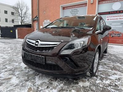 Braun Gebraucht 2013 Opel Zafira Tourer Active Van / Kleinbus | 6.500 € (Guter Preis)