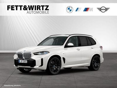 Gebraucht BMW X5 M Sport 489 PS (359 kW) 2025 Mineralweiß metallic SUV