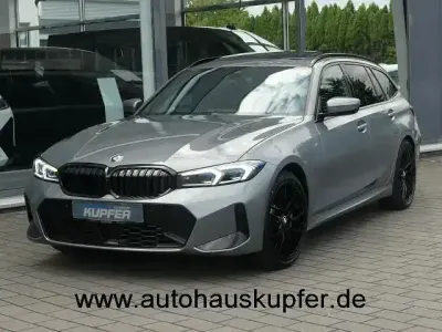 Używany BMW 330 Performance 245 KM (180 kW) 2025 Szary Sedan/Limuzyna