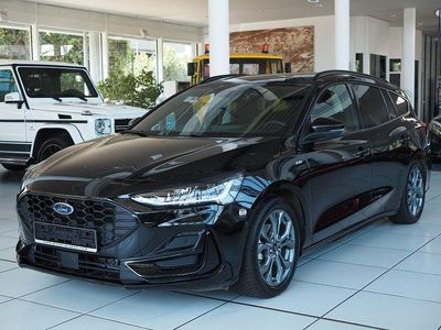 Second-hand Ford Focus ST-Line 125 CP (91 kW) 2023 Negru Berlinǎ