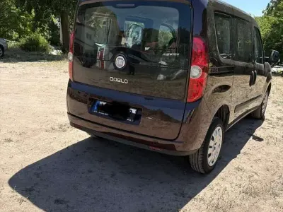 Gebraucht Fiat Doblò Active 90 PS (66 kW) 2011 Van / Kleinbus