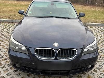 Gebraucht BMW 525 137 PS (100 kW) 2005 Blau Limousine