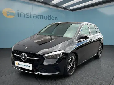 Gebraucht Mercedes B200 163 PS (119 kW) 2024 Schwarz Van / Kleinbus