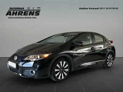 Gebraucht Honda Civic Comfort 141 PS (103 kW) 2016 Dunkel schwarz sonderlack Limousine