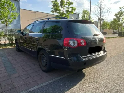 Gebraucht VW Passat 140 PS (102 kW) 2010 Schwarz Kombi