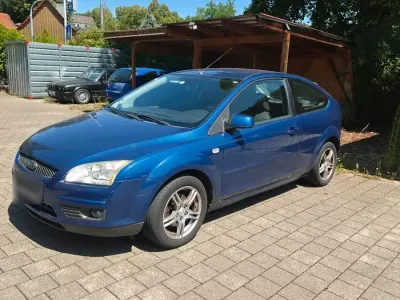 Gebraucht Ford Focus 100 PS (73 kW) 2007 Blau Kleinwagen