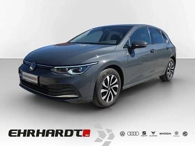 Gebraucht VW Golf VIII Life 131 PS (96 kW) 2023 Grau Limousine