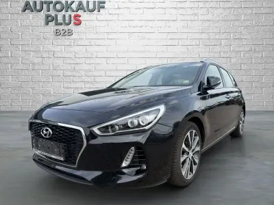 Gebraucht Hyundai i30 Trend 140 PS (102 kW) 2017 Kombi