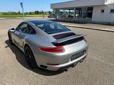 Porsche 911 Carrera