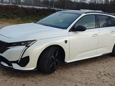Weiß Gebraucht 2022 Peugeot 308 GT Kombi | 26.715 € (Etwas zu teuer)