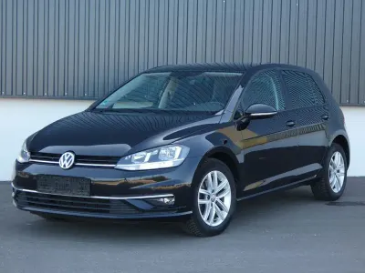 Gebraucht VW Golf VII Comfortline 116 PS (85 kW) 2017 Schwarz Limousine