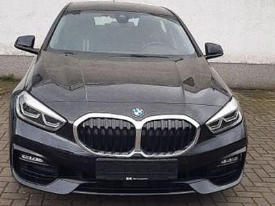 Schwarz Gebraucht 2021 BMW 118 Sport Line Kleinwagen | 18.500 € (Guter Preis)