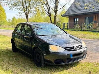 Usata VW Golf 85 CV (62 kW) 2004 Nero Coupé