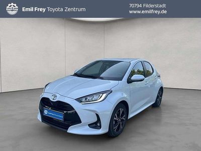 Neu Toyota Yaris Comfort 116 PS (85 kW) 2025 Weiß Limousine