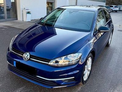 Gebraucht VW Golf VII IQ Drive 116 PS (85 kW) 2019 Blau Limousine