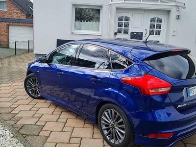 Gebraucht Ford Focus ST-Line 150 PS (110 kW) 2017 Blau Limousine