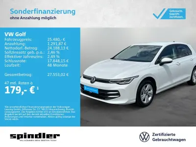 Gebraucht VW Golf VIII Life 150 PS (110 kW) 2024 Oryxweiß perlmutteffekt Limousine