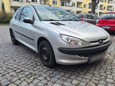 Gebraucht Peugeot 206 75 PS (55 kW) 2005 Silber Kleinwagen